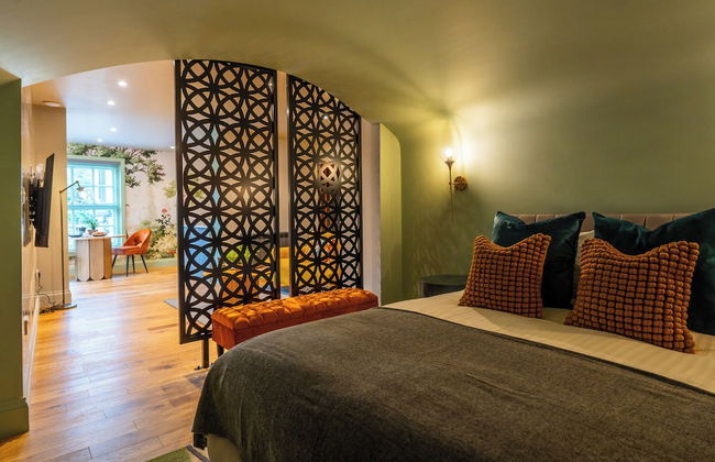 Commandery Vaults - Foto 12