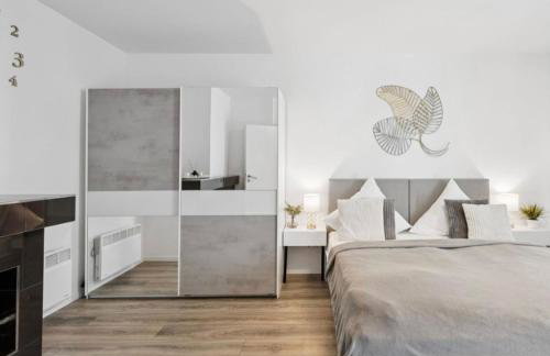 Prime Host Style Apartment - Photo 7