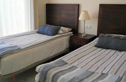 Townhouse overlooking the pool - Foto 28