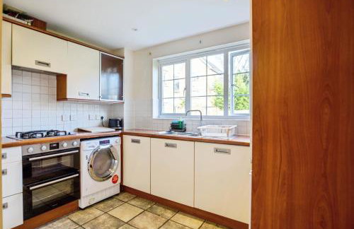 Spacious 2-Bed Family Flat in Wimbledon Near Tube - Foto 19
