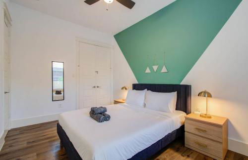 3BD Historic Charm x Modern Amenities w Hot Tub - Foto 22