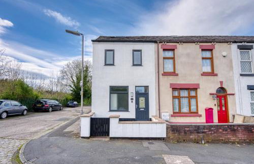 4-Bedroom Stunning Luxe, Spacious & Stylish Design House Bolton, Sleeps 11, with Parking Central Bolton, Links to Manchester, Pet-Friendly, Best For Groups! WORK CONTRACTORS SPECIAL OFFER! - by Blue Puffin Stays - Foto 8