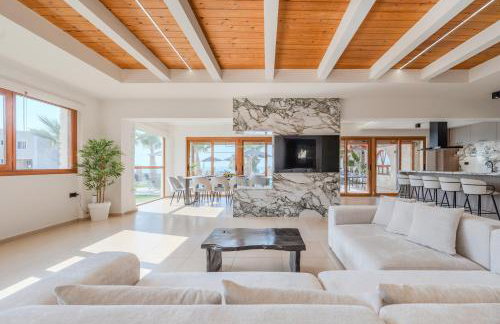 Golden Sand Beach Villa - Photo 6