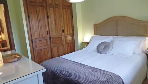 Alojamiento entero G&G con piscina - Foto 4