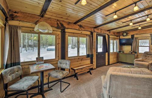 Cabin Near to Lakes, ATVing, Skiing and Natl Forest - Foto 4