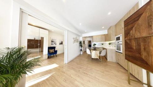 Miramar Luxurious apartment, 3 double rooms for 6 guests, free parking, terrace, new - Foto 5