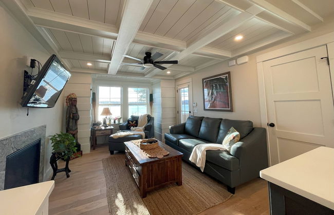 Lady of The Lake - Photo 14