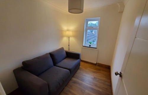 5 bedroom, recently renovated house close to Hastings Beach - Foto 16