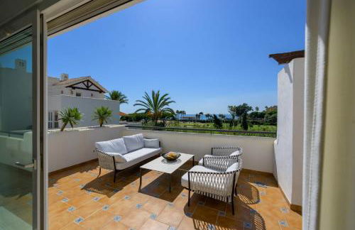 Luxurious 3-Bedroom Penthouse in Los Monteros Marbella - Foto 3