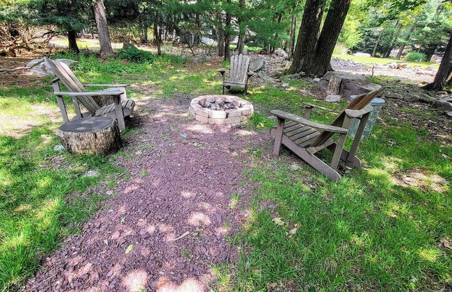 Hickory Cabin by Avantstay Firepit, Hot Tub, Game Room, Great Location - Foto 33