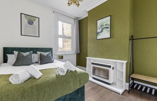 Parea Living - Hackney, 4-Bedroom Victorian House w Big Garden - Foto 5