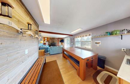 Silver Spring Chalet Spacious 4BR Retreat 1888 - Foto 17