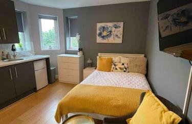 4- Lovely 1-bedroom serviced apartment West Midlands - Foto 13