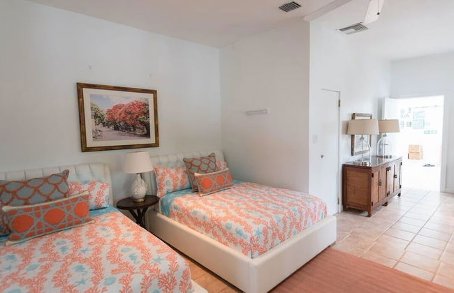 Middle Cay Estate 7 Bedroom Estate - Photo 5