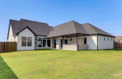 Luxe Retreat w/ Patio & Fenced Yard in Waxahachie! - Foto 4