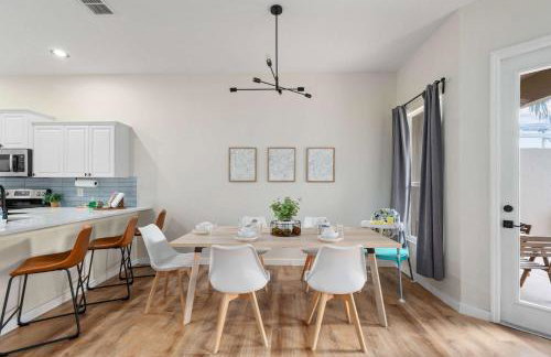 Townhome w heated pool & game room - Foto 28