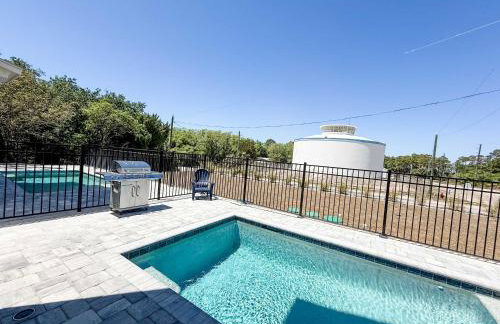 Serenity by the Sea St George Island Pool Home - Foto 5