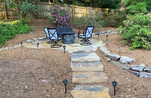 Modern Home with Yard and Deck, 1 Mi to Clemson U! - Foto 25