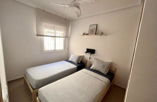 Casa Canarias en Alicante, playa y piscina - Photo 32