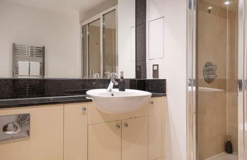 Charming 2 bed Thames view - Foto 16