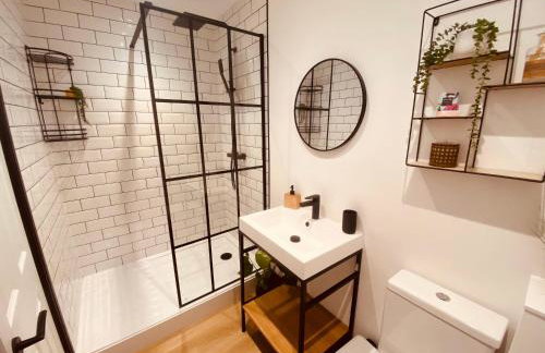 Apartment on The Hoe & Coastal Path with Free Parking - Foto 13