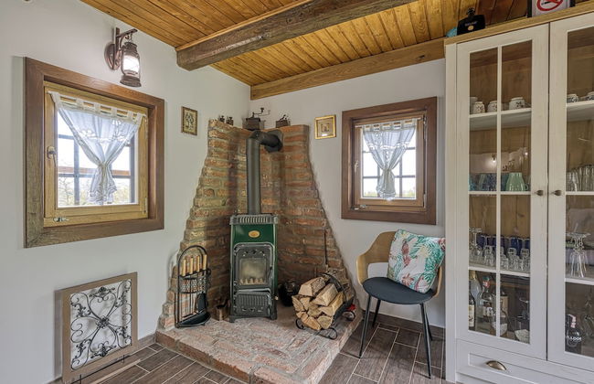 Rural House With Wellness - Photo 22