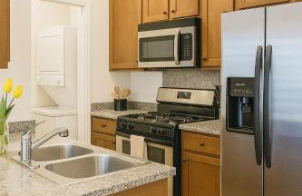 Holiday in LA- Koreatown Retreat with Free Parking, Pool and Sauna - Photo 4