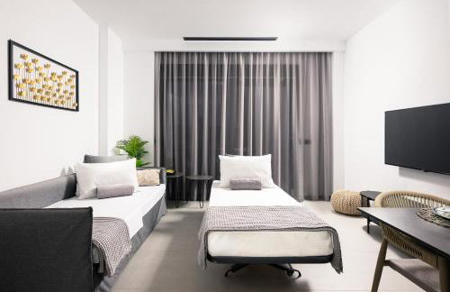 Limi Deluxe Sea View Suites - Private Pools - Foto 41