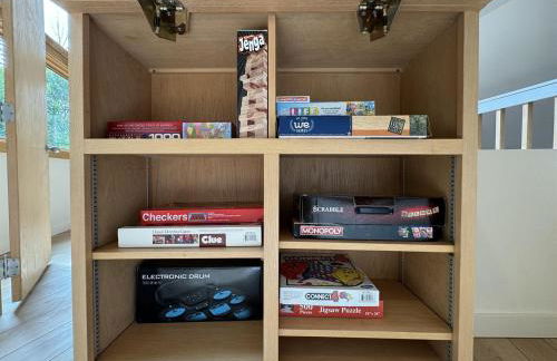 Modern Home Walk to Downtown, Hot Tub & GameRoom - Foto 46