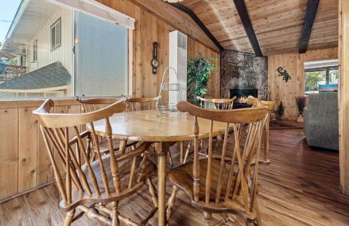 Granny's Love Shack - TRANQUIL RETREAT STEPS AWAY FROM THE NATIONAL FOREST! - Foto 15