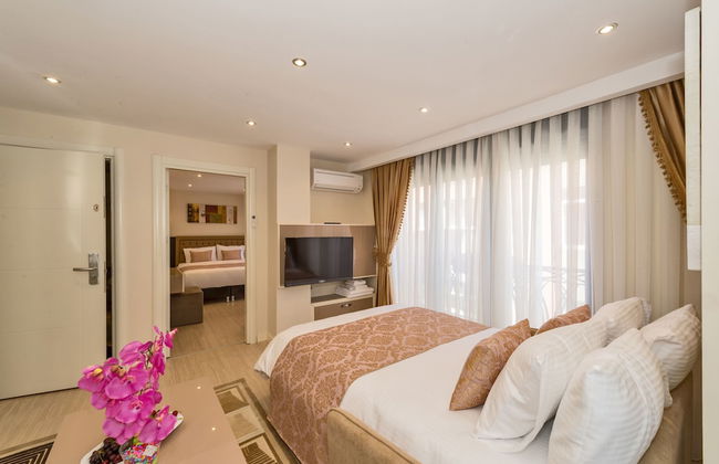 Gen Suites - Photo 28