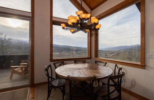 Alpine Recharge by KABINO Huge Views Hot tub Garage PS3 WiFi Loft - Foto 11