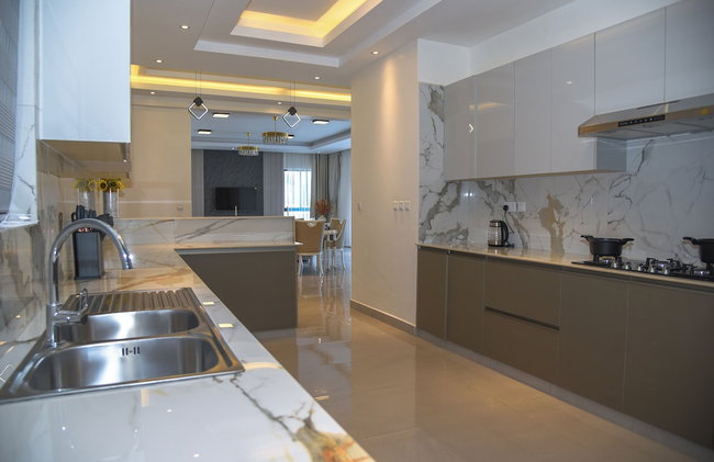 Mira Heights Suite & Conferencing - Photo 4