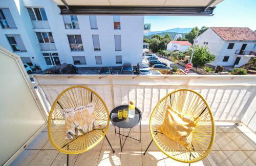 Violet Red Yellow Apartments - Foto 33