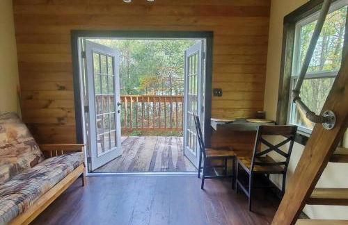 Waterfront Treehouse in a Magical Forest - Foto 8