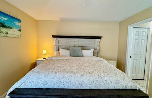 4701-Lake Berkley villa- Renovated 3 bed - Foto 12