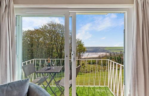 Salty Kisses - Sea Front Aparment - Foto 1