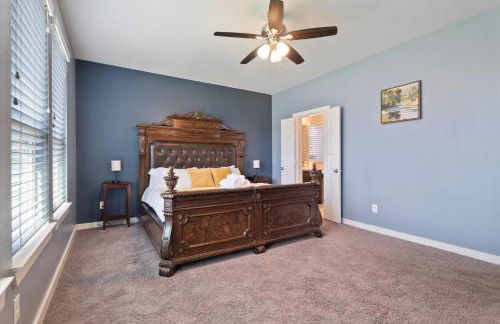 The Aubrey Escape with Fenced Backyard - Foto 6