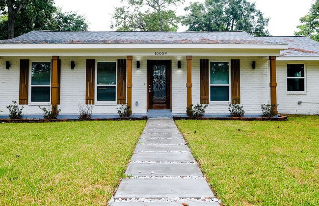 5Bdrm 3.5Bath 12Beds - HOME BIG AS TEXAS - Foto 29