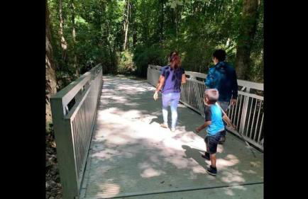 Spectacular Quiet Townhome with Modern Comfort - Foto 5