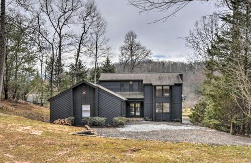 The Ultimate Luxury Retreat on Lake Burton! - Foto 35