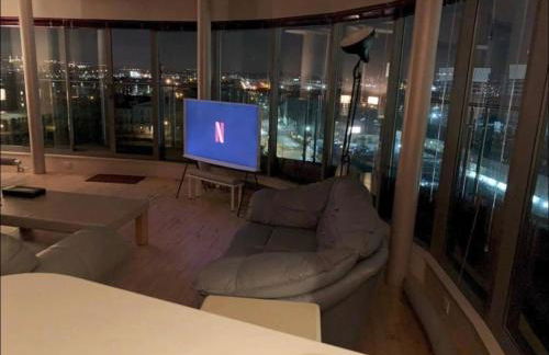 Designer Penthouse with Riverviews - G1 Glasgow City Centre, 3 Bedrooms, 2 Bathrooms, 1 Living room / Kitchen. Full Floor, Wrap Around Terrace, Panoramic Views, Off Central Station / Buchanan Street - Foto 38