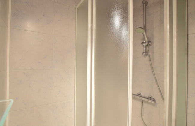 Luxury Holiday Home With Sauna - Photo 36