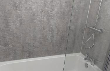 Teith court apartment with private parking. - Foto 9