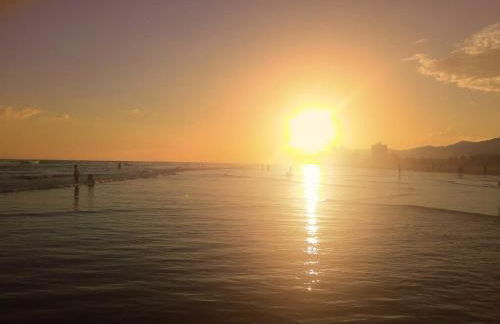 Ap.Frente para o mar Pé na areia c/ Var. Goumert Condominio Costa do Sol - Foto 30