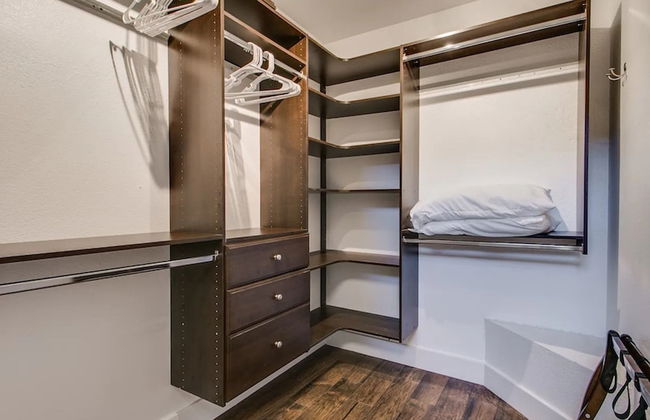 Spectacular Hilltop Home W/resort Like Backyard! - Foto 2