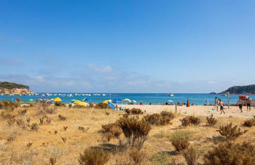 SeaBreezeHeaven - Sea View Apartment, Pool & Spacious Terrace with BBQ - 50m from Sant Pol Beach - Foto 36