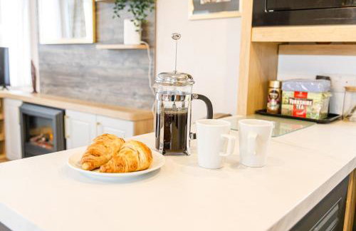 2Bed Whitley Bay Home - Free Parking, Close to beach & St Mary's Lighthouse - Photo 10