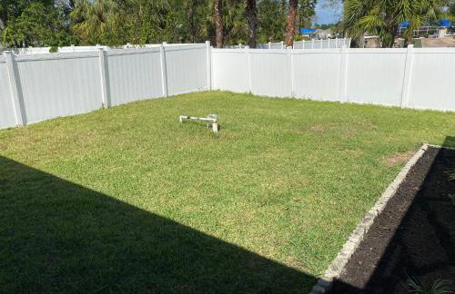 Gone Coastal! Large Heated pool home 30 min from beaches! - Foto 65