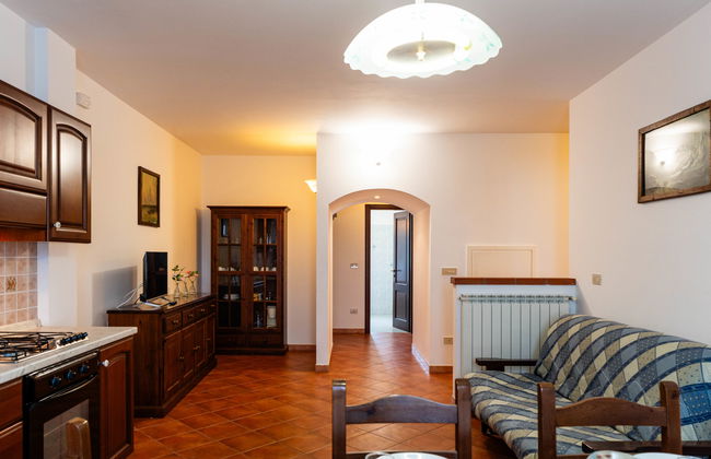 3 bedroom Apartment in Diano Castello with swimming pool and garden - Photo 9